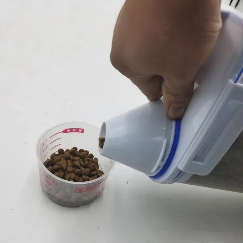 PuppyLuv Dog Cat Food Storage Container 1.5kg 2kg Plastic Pail with Measuring Cup Moisture-Proof Sealed